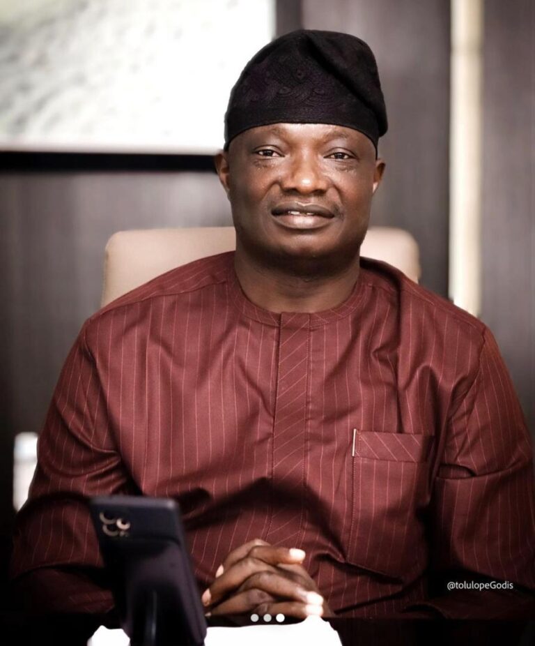 Dr Femi Adefila